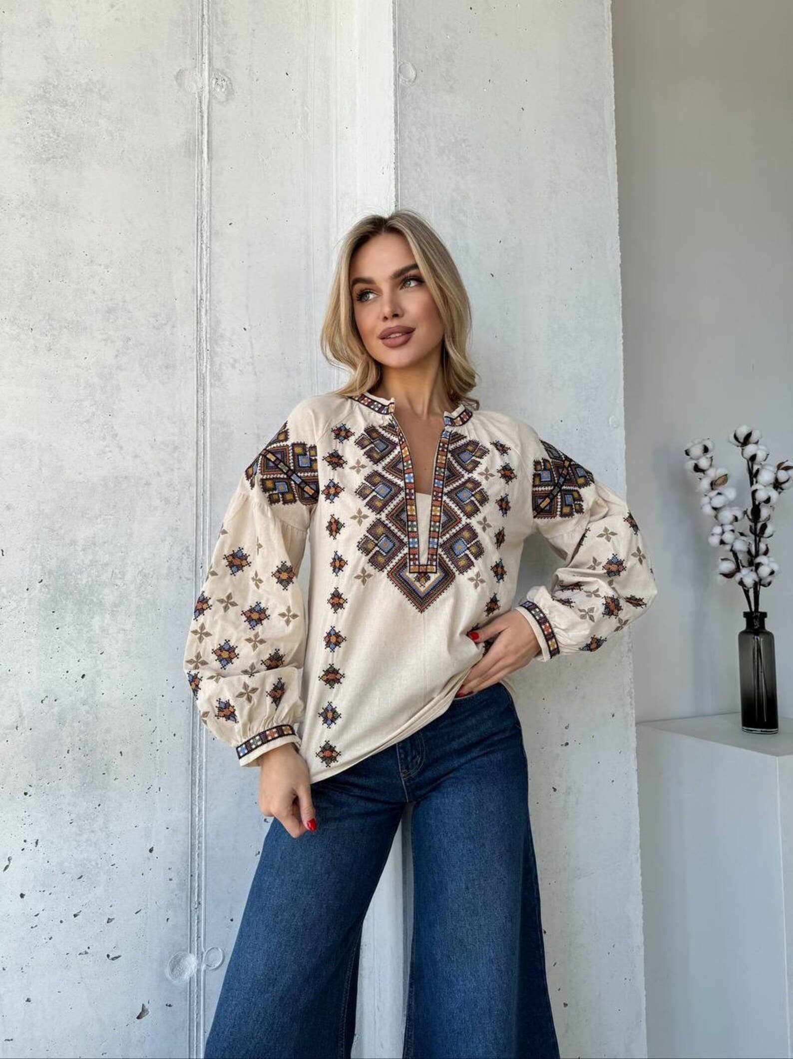 long puff sleeve geometric embroidered split neck linen top